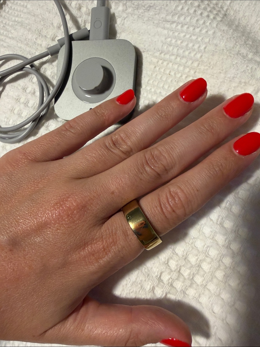 Oura ring 4 — size 8
